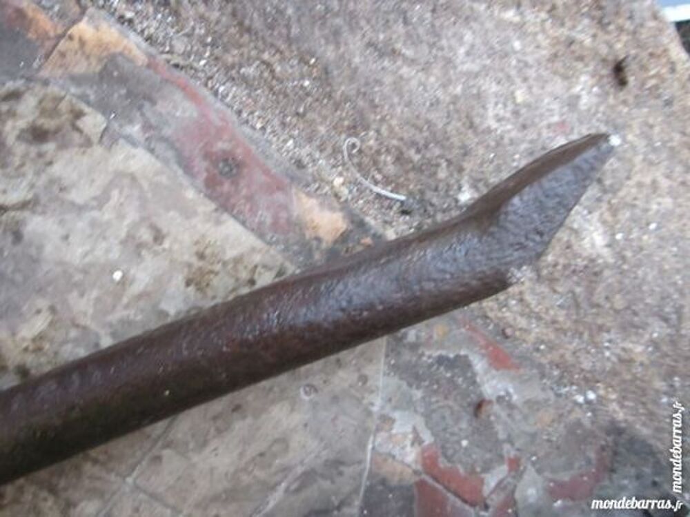 Pied de biche &eacute;norme Bricolage
