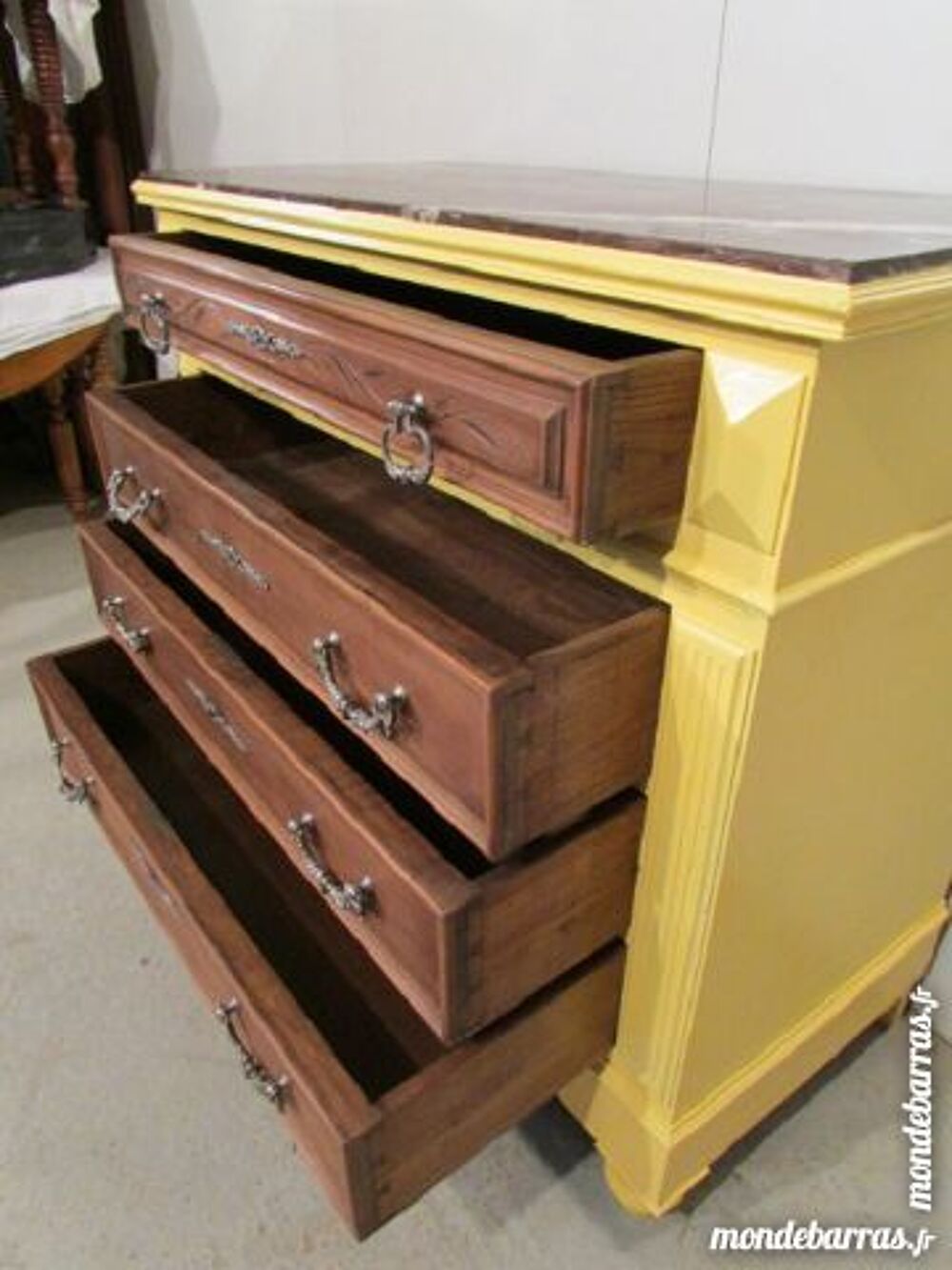 Commode relook&eacute;e jaune et noyer- Livraison Meubles