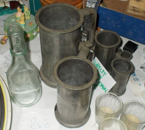 Collection compl�te de mesures en �tain (poin�on) 250 Monflanquin (47)