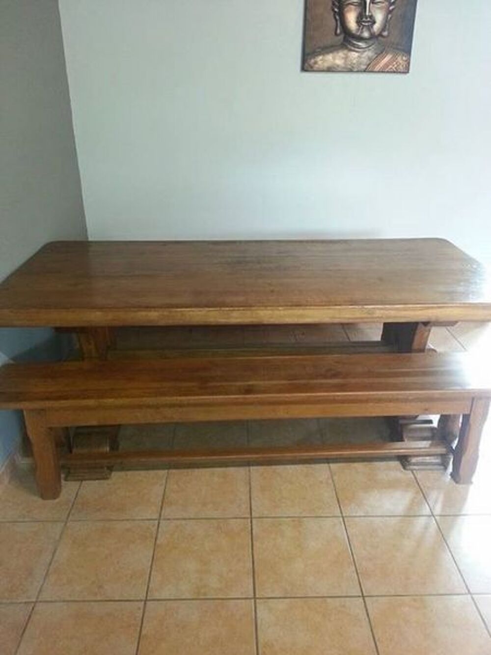 Table en bois et ses bancs Meubles