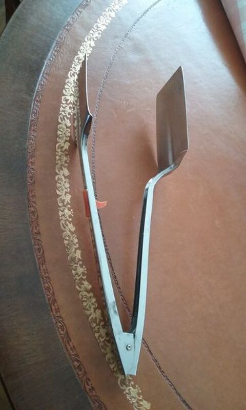 Pince de service 10 Charenton-le-Pont (94)