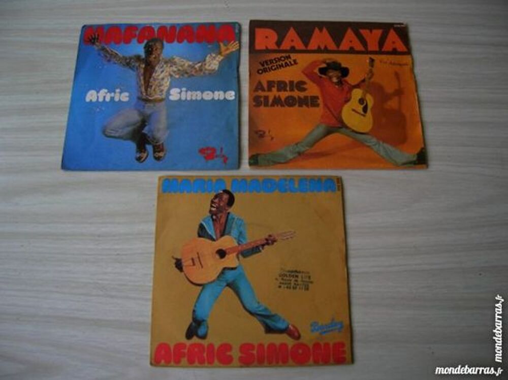 45 TOURS AFRIC SIMONE. Lot de TROIS CD et vinyles