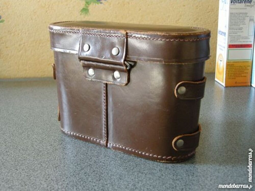 Etui cuir pour jumelle Photos/Video/TV
