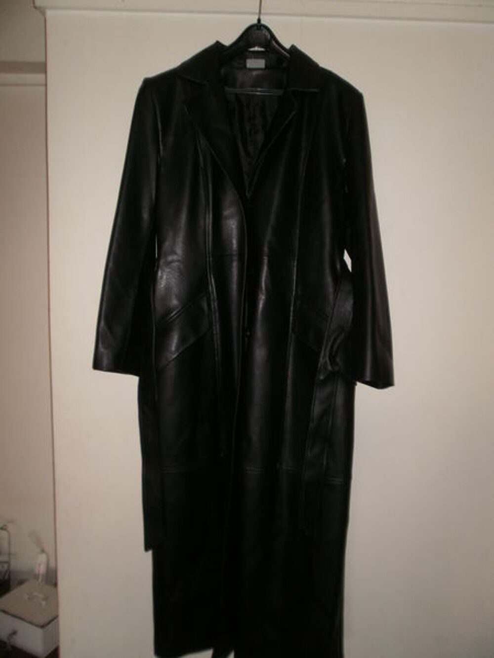 Manteau long noir en similicuir Vtements