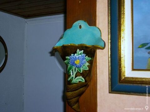 bouquetière en barbotine 38 Bogny-sur-Meuse (08)