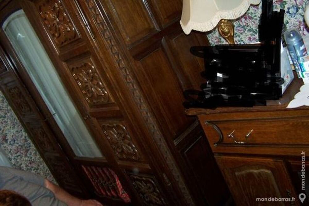 ARMOIRE AVEC MIROIR, EXCELLENT ETAT Meubles