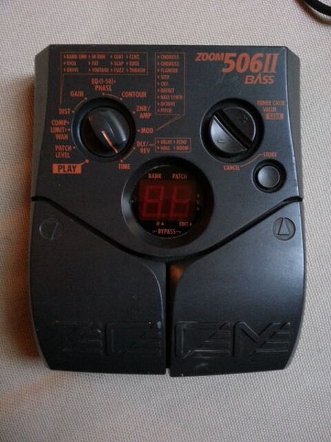 Pdale multi effets : zoom 506II Bass 30 Bordeaux (33)