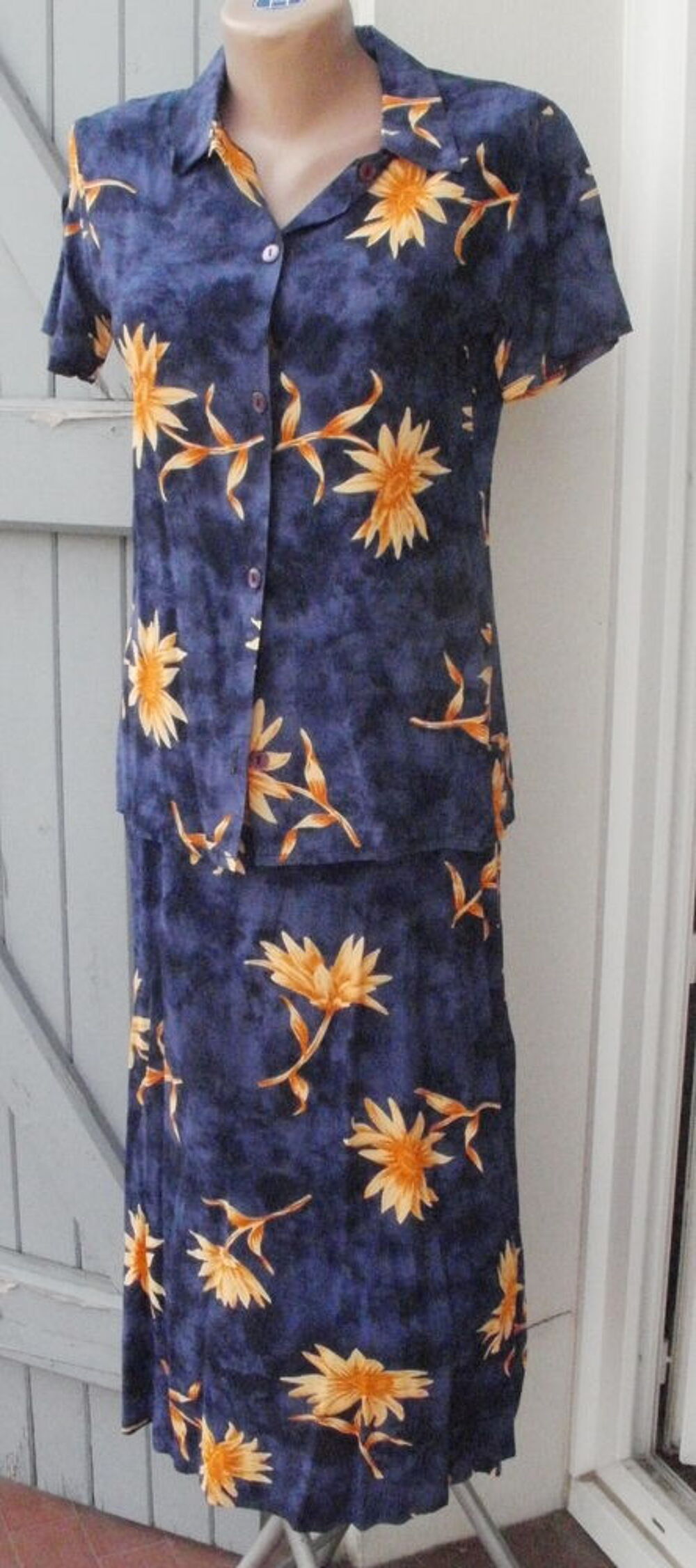 Ensemble jupe chemisier Taille 36 Vêtements