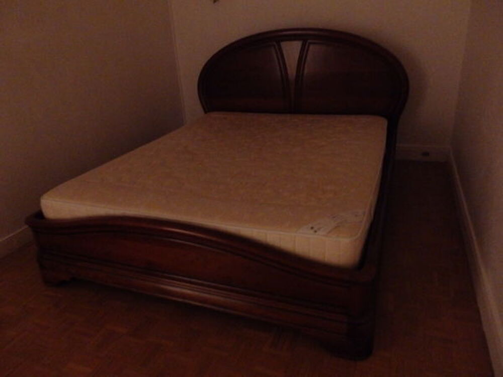 lit en Merisier Massif avec sommier 1.60x2.00 Meubles