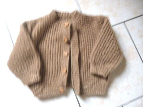 Gilet Tricot� Main Gar�on Taille 3/4 ans 20 Argenton-sur-Creuse (36)
