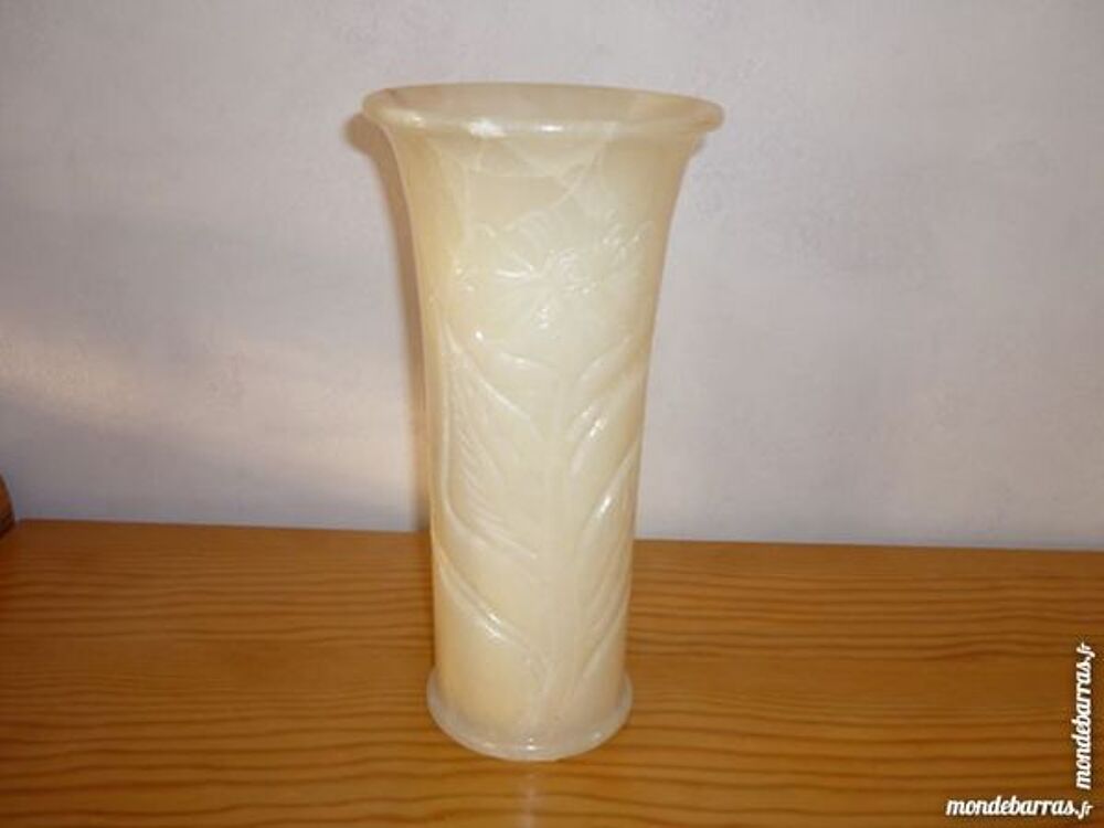 Vase blanc opaline Décoration
