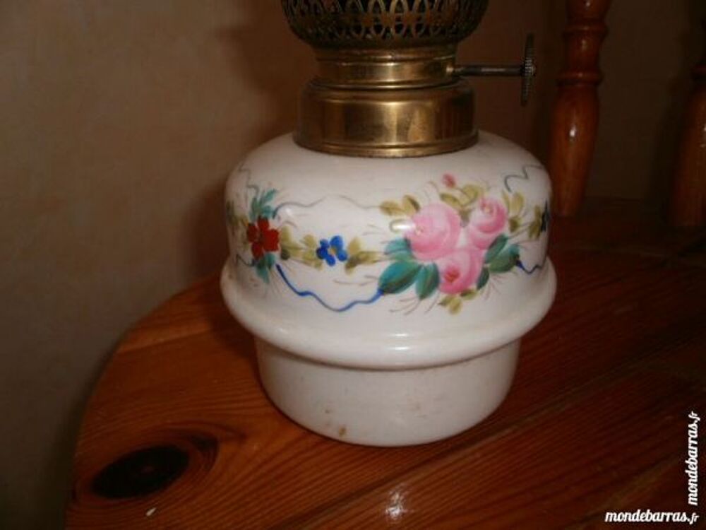 lampe &agrave; p&eacute;trole Décoration