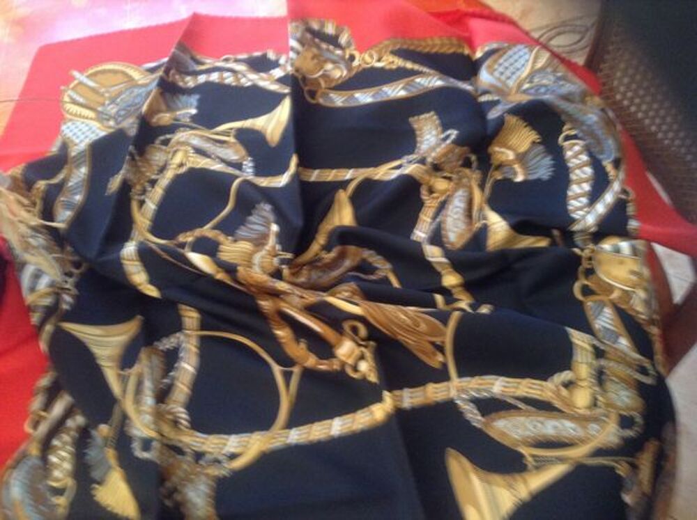  Beau foulard de style Vêtements