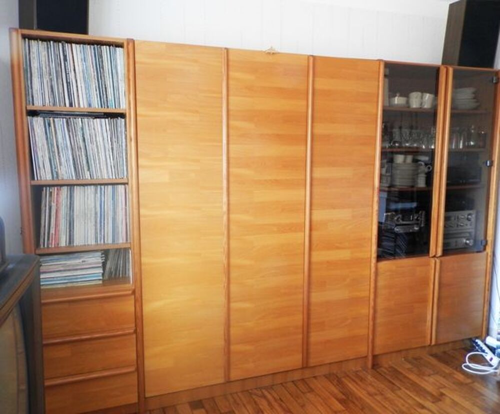 Lit armoire escamotable Meubles