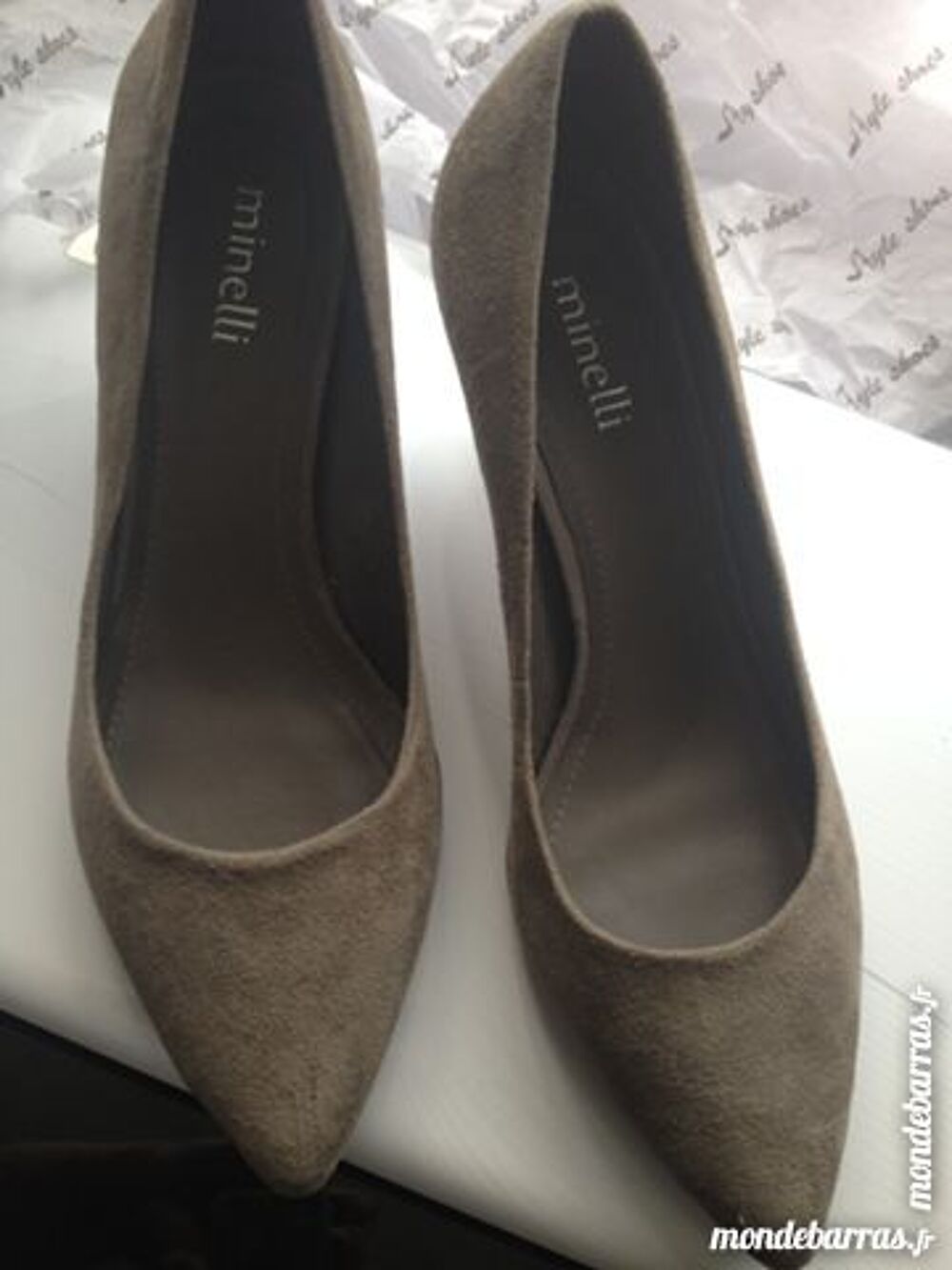 escarpin beige Vêtements