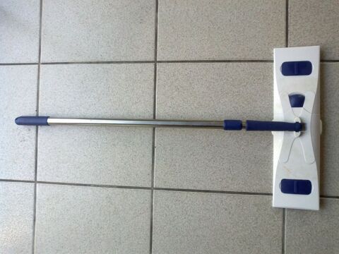 Balai t�lescopique 7 Challans (85)