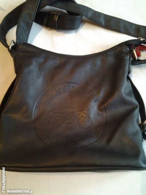 sac  main le temps des cerises 20 Bourg-ls-Valence (26)