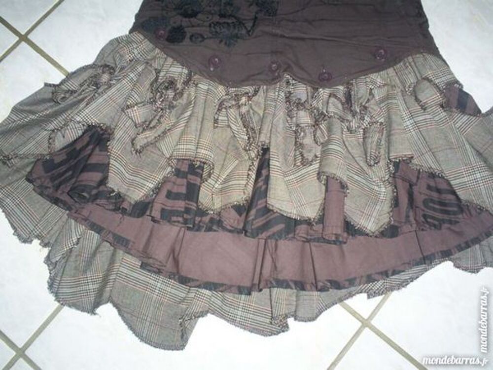 Jupe DESIGUAL Taille 38/40 Vêtements