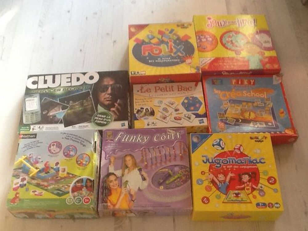 Jeux soci&eacute;t&eacute; en lot Jeux / jouets