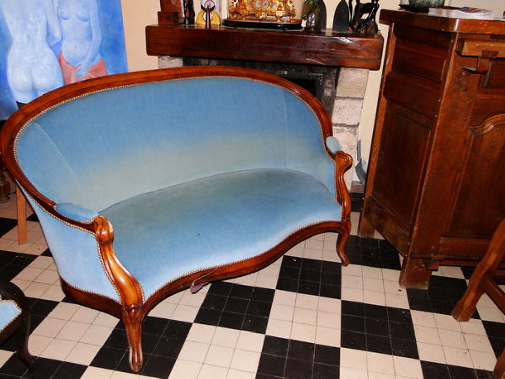 canap&eacute; tissu style louis XV Meubles