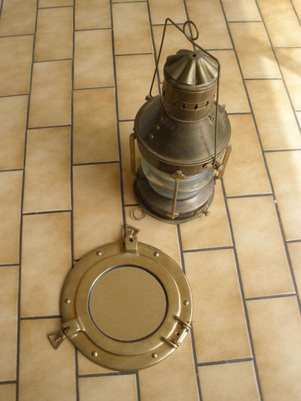 Lampe marine + hublot miroir Décoration