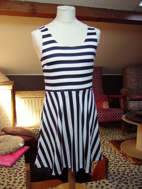 robe été rayée bleue 10 Jonchery-sur-Vesle (51)