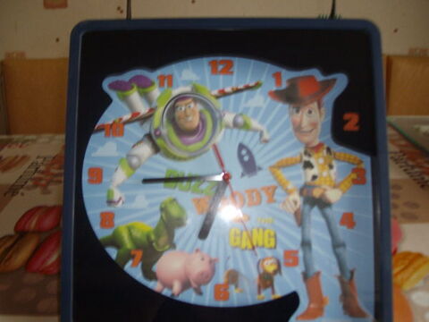 pendule toy story 7 Tours (37)