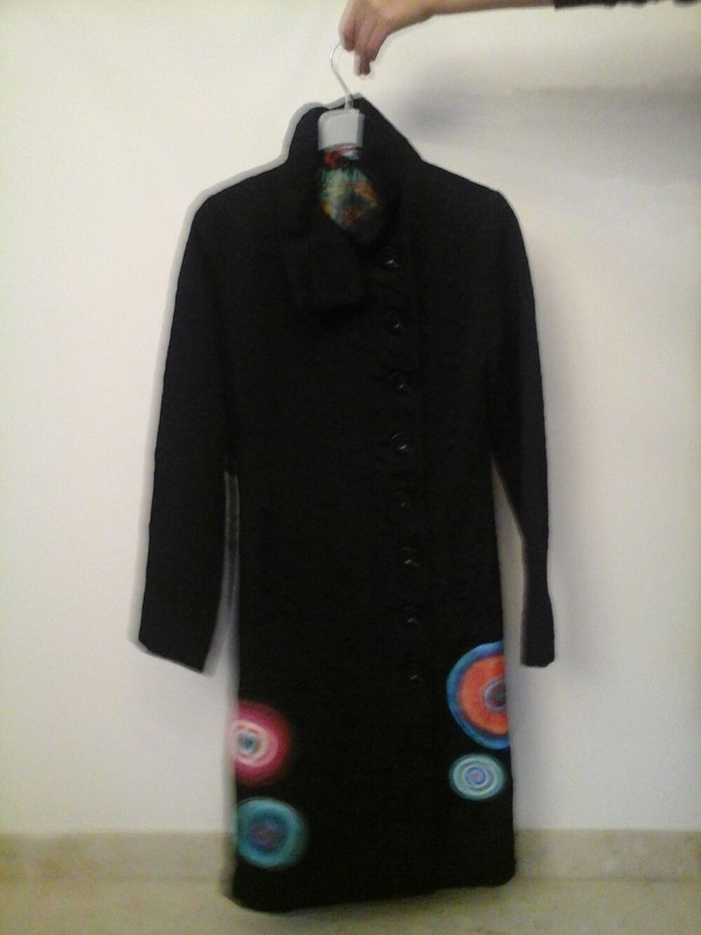 Manteau DESIGUAL noir avec rond color&eacute;s Vêtements