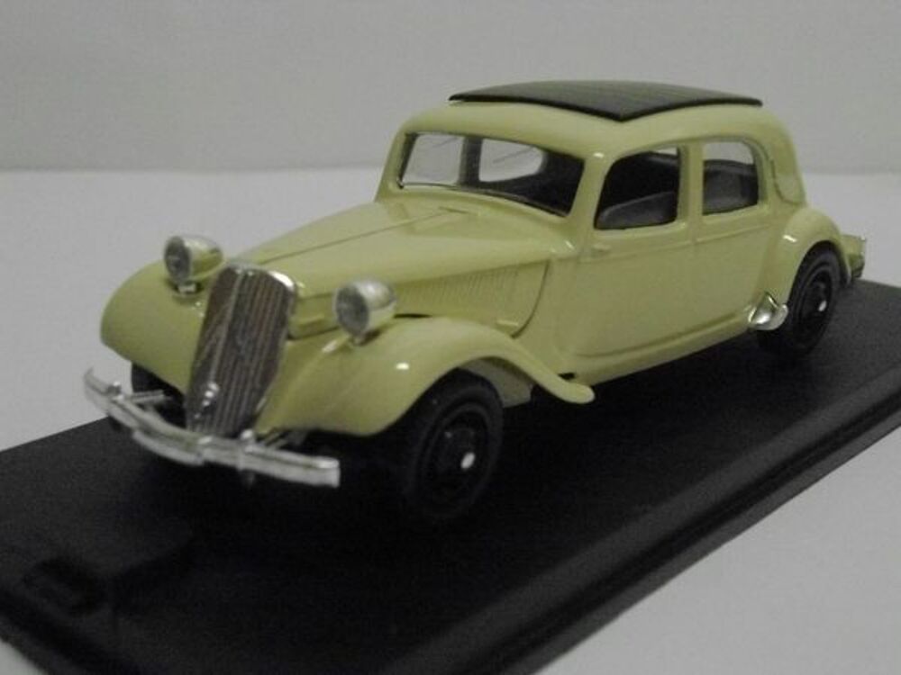 Citro&euml;n 15 cv toit ouvrant 1950 - VEREM 