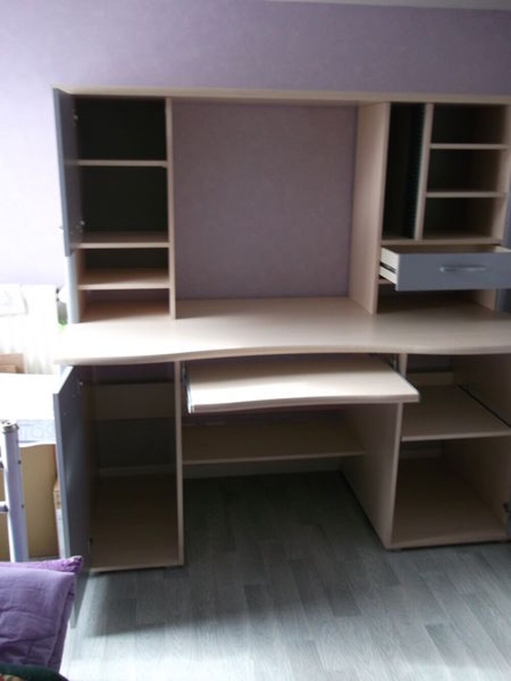 Bureau et sur bureau Meubles