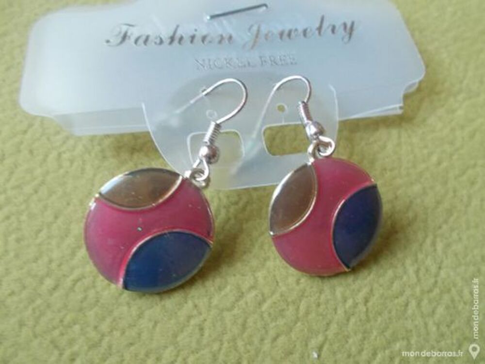 BOUCLES D'OREILLES FANTAISIES EMAIL Bijoux et montres