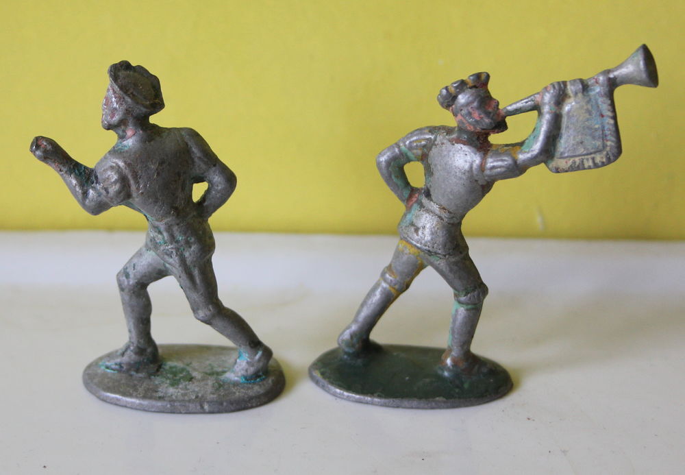  gibelin et trompette Moyen age aludo quiralu Jeux / jouets