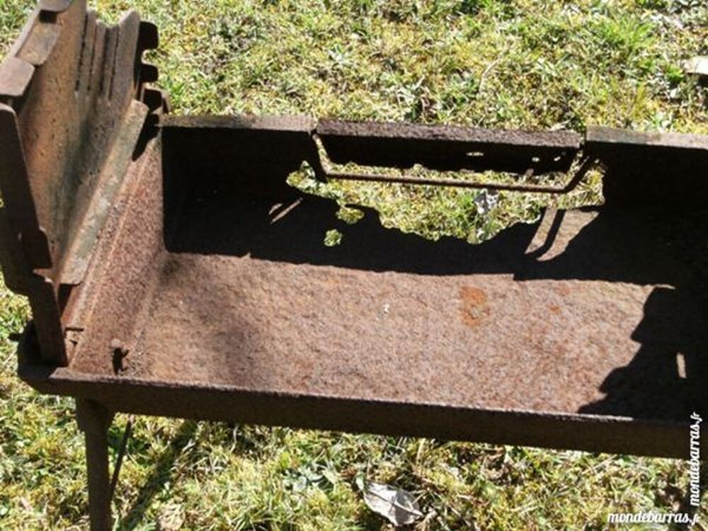 BARBECUE tout en FONTE Bricolage
