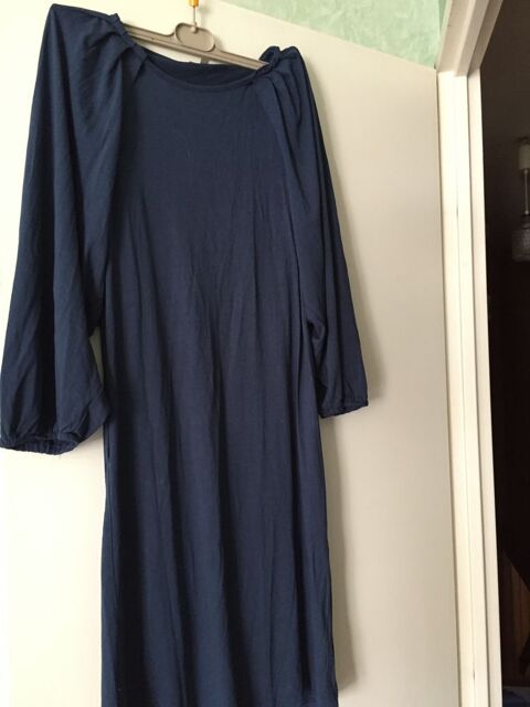 ROBE ET BOLERO BLEUE  T. 38/40 9 Saint-Genis-Laval (69)