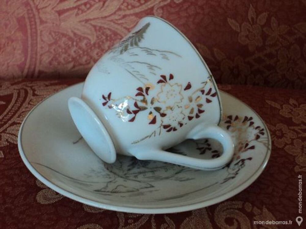 TASSE et SOUS TASSE porcelaine de CHINE Décoration