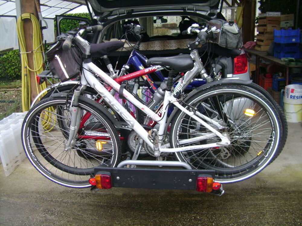 vend porte 3 v&eacute;los fixation crochet d'attelage Vélos