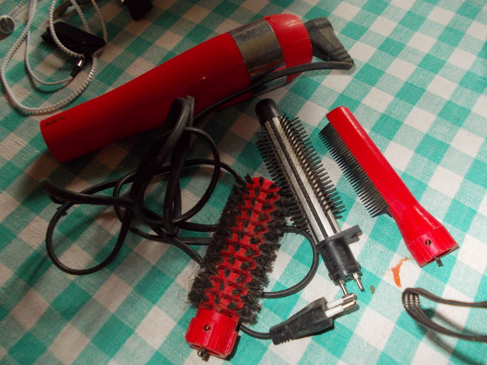 brushing, fer a friser Electroménager