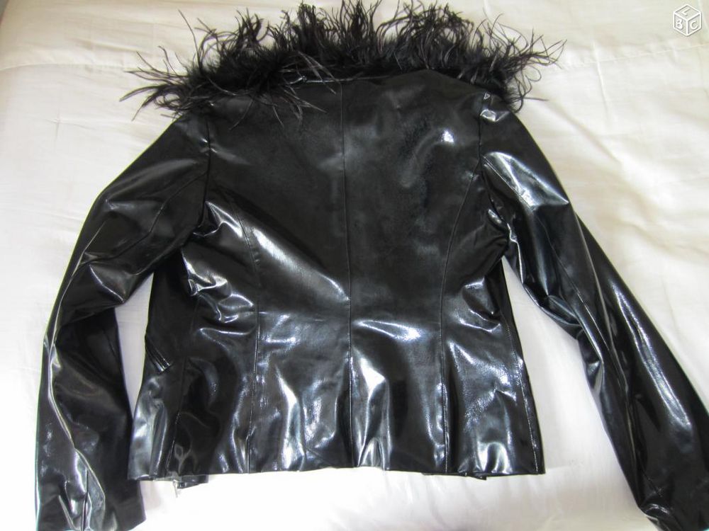VESTE NOIRE VINYL COL PLUME Vêtements