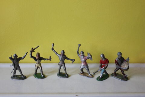 Chevaliers du moyen age aludo ou quiralu 35 Vanves (92)