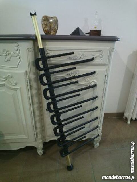 Porte-pantalons t�l�scopique sur pied - TBE 15 Reims (51)