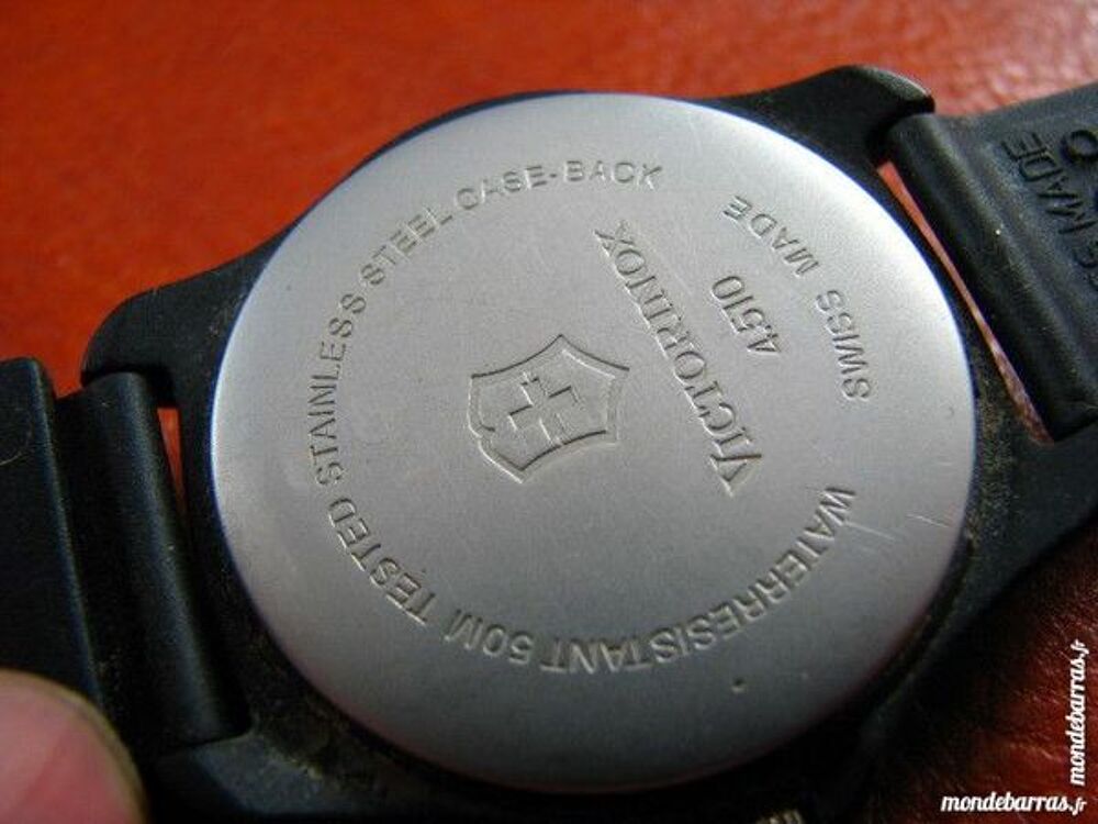 VICTORINOX collection montre Suisse DIV0104 Bijoux et montres