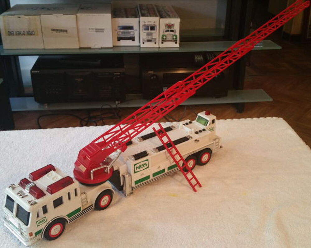 Camion de pompiers collector " Hess " ann&eacute;e 2000 