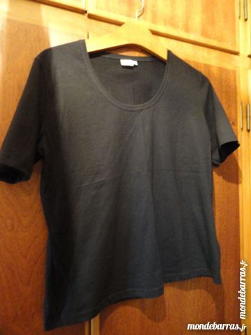 T-shirt noir XL 48/50 Vêtements