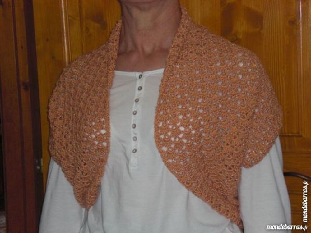 Bolero d'&eacute;t&eacute; crochet&eacute; main, neuf, taille 38 Vtements