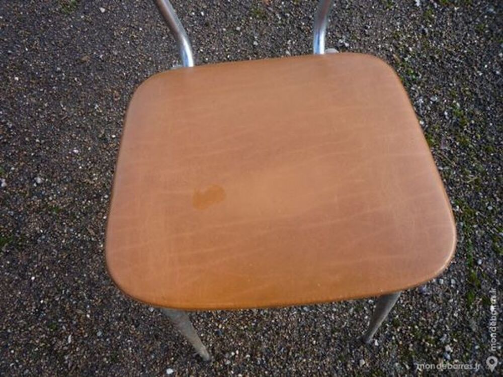 Chaise vintage dessus ska&iuml; Meubles