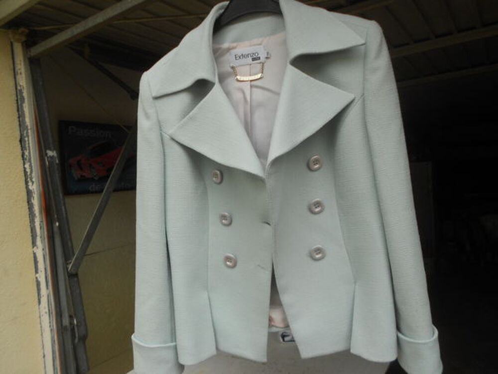 VESTE POUR FEMMES Vêtements