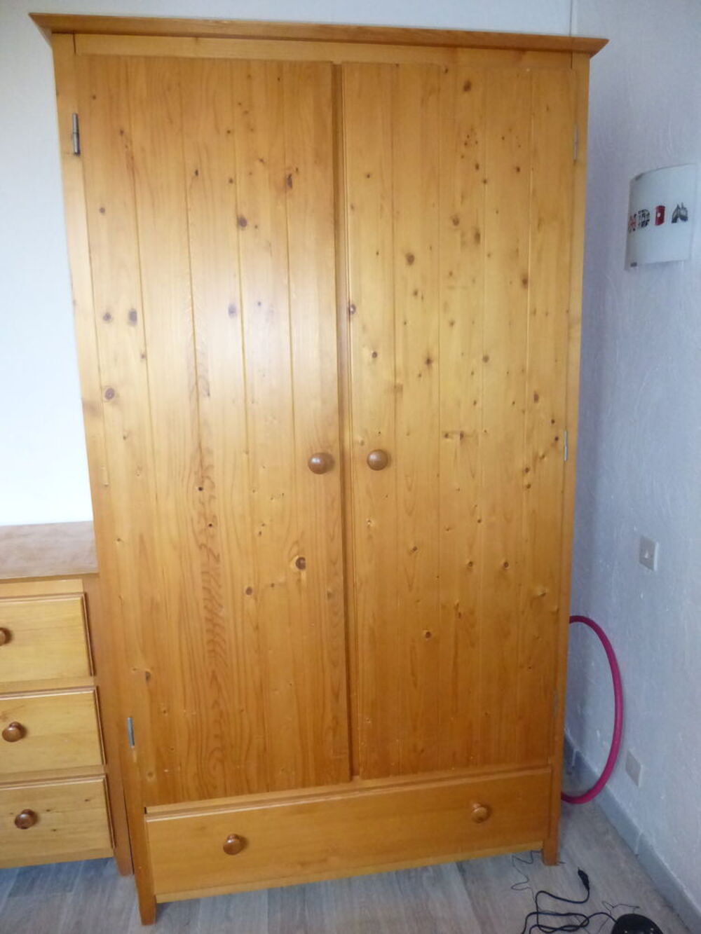 armoire et commode marque moulin roty Meubles