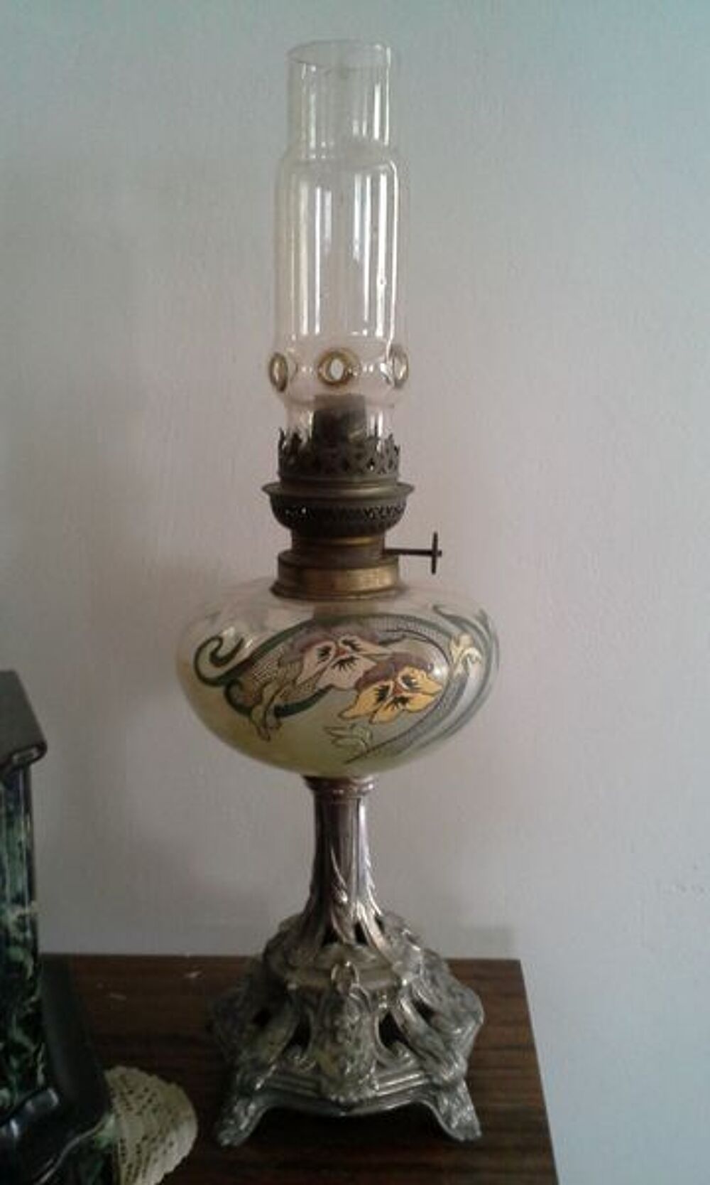 LAMPE &Agrave; P&Eacute;TROLE SIGN&Eacute; DUPOND PAULE Décoration