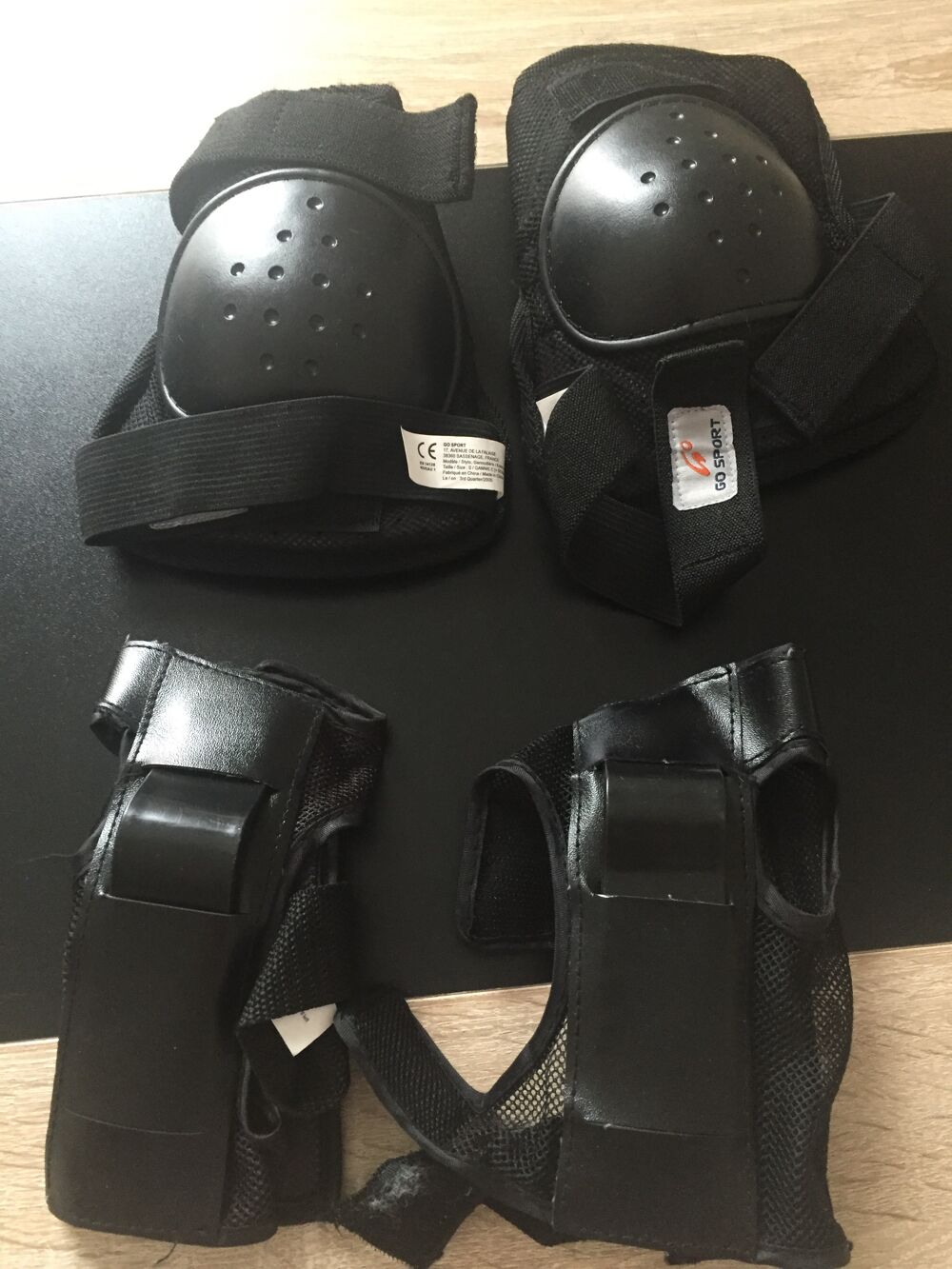 prot&egrave;ge genoux et poignets femme Sports
