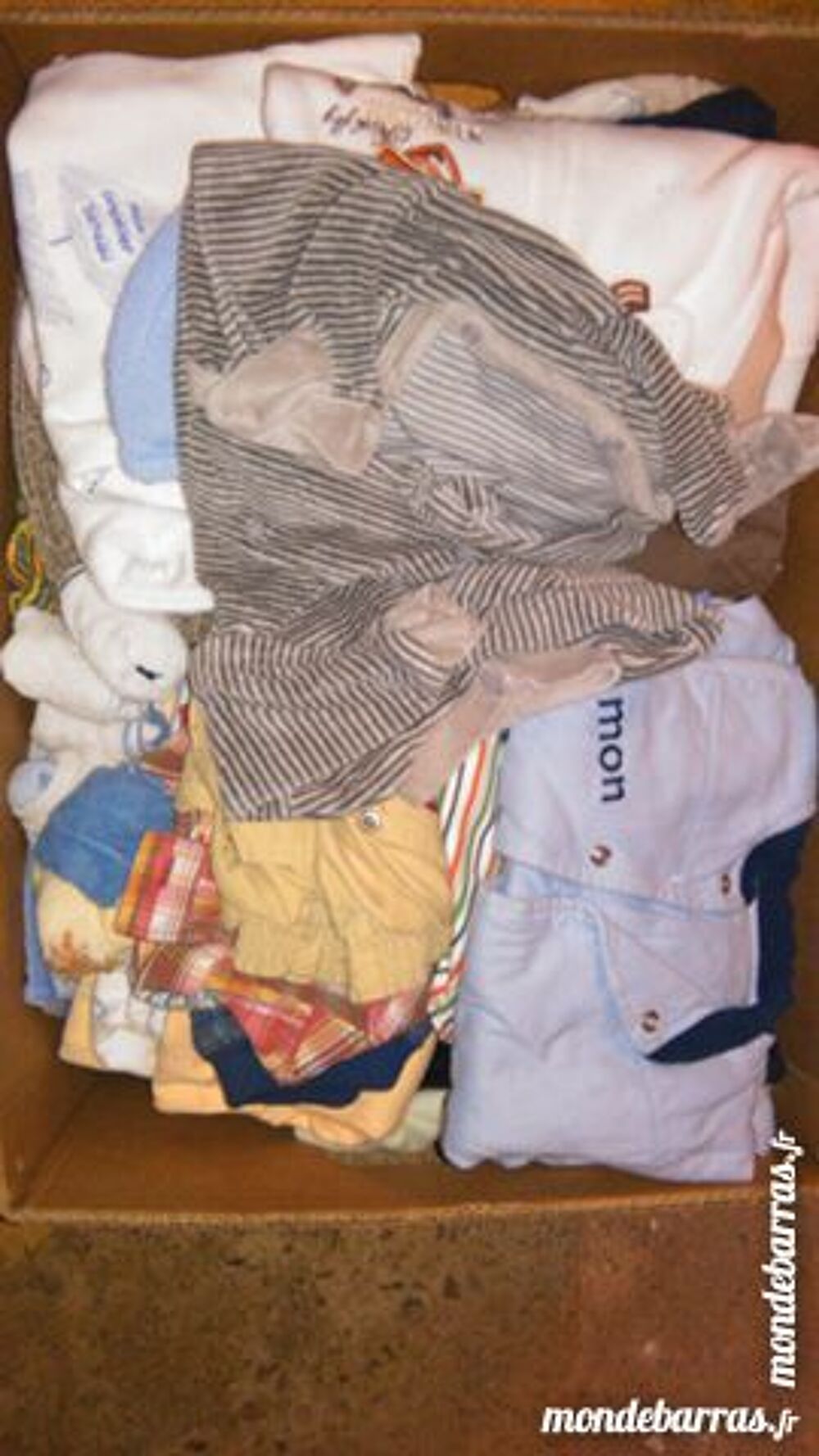 Nombreux v&ecirc;tements b&eacute;b&eacute; Vêtements enfants